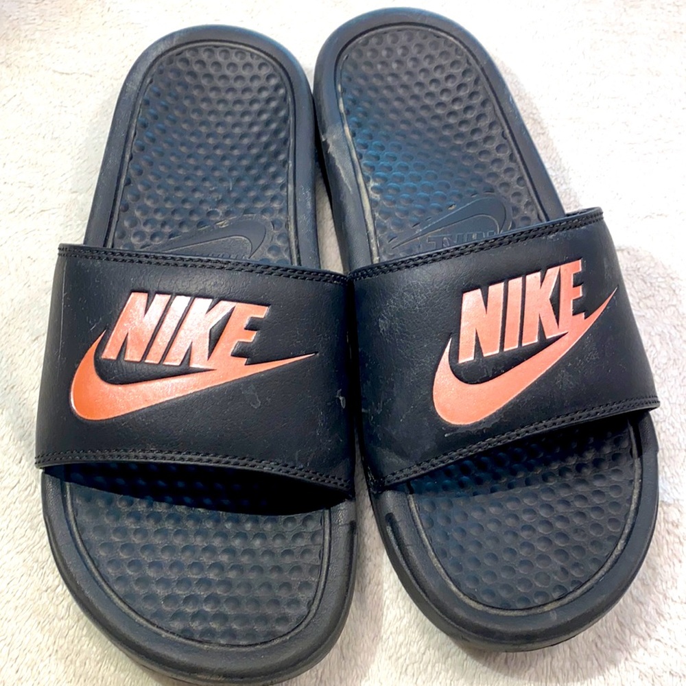 Nike slides Women’s size 7